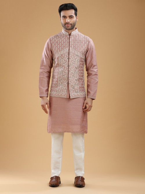 Silk waistcoat set in peach with embroidery