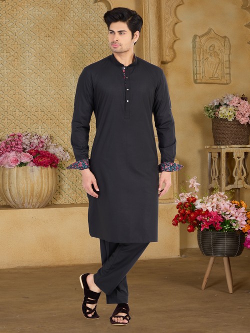 Black plain kurta suit in cotton