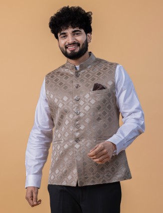 Brown texture waistcoat in silk