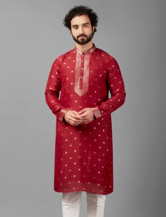 Trendy maroon linen kurta suit