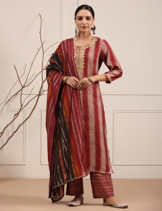 Graceful Maroon Printed Cotton Kurti Set