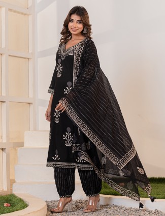 Latest Black printed kurti set in cotton